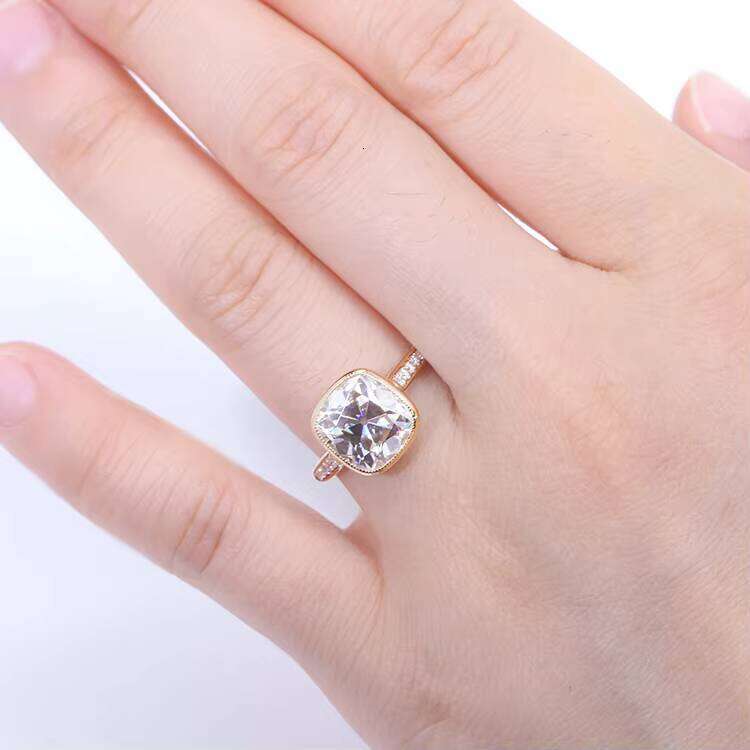 Gift Fashion Jewelry 14k Solid Gold Ring 3.5ct VVS Cushion Cut Iridescent Moissanite With Melee Engagement Rings for Women Men