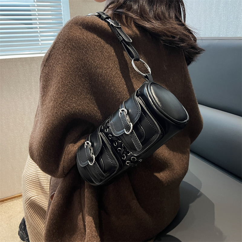 Chic Multi-Purpose Arm Crossbody Purse Ideal For Fashion-Conscious Females