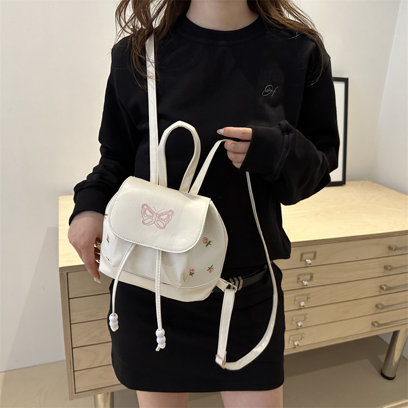 2025 Autumn New Women's Backpack Autumn New Drawstring Leather Fashion Simple Handbag Small Backpack fashion Retro Backpack New Designer Backpack