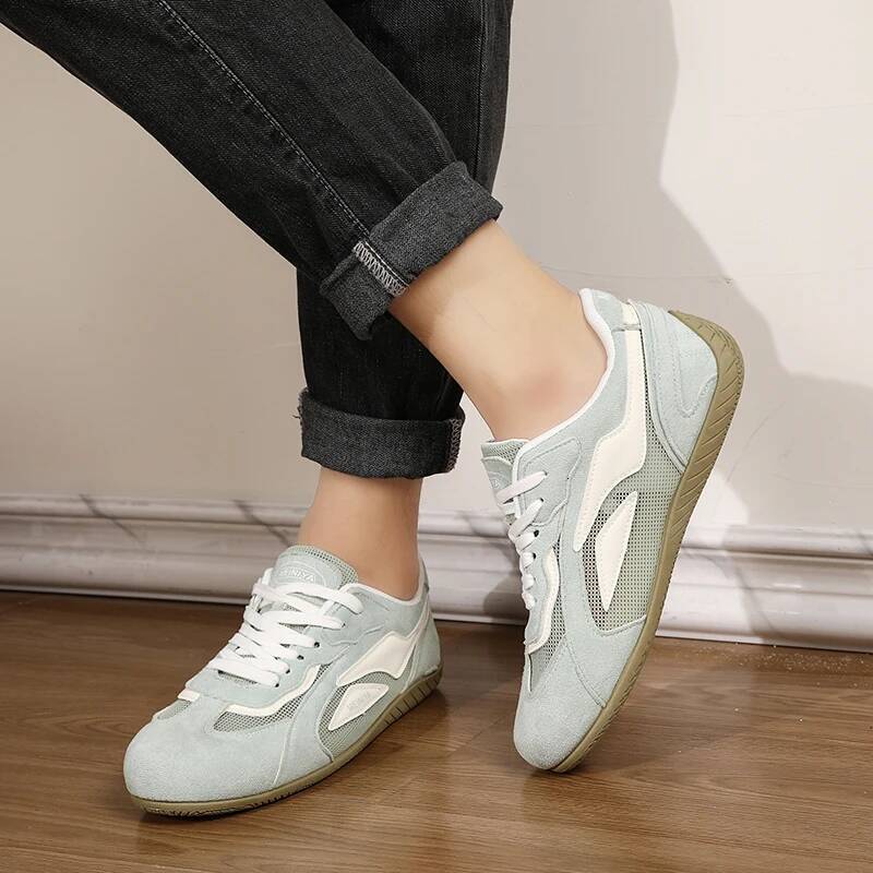 Fashion Trend Four Season Women's College Style Breathable Soft Comfortable Flat Outdoor Casual Sports Shoes ddmysaturn