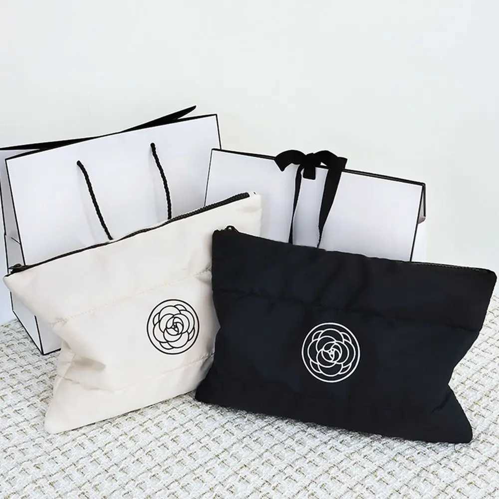 Portable Cott Floral Makeup Bag New Quilted Large Capacity Cosmetic Storage Bag Solid Color Travel Toiletry Bag Y250808