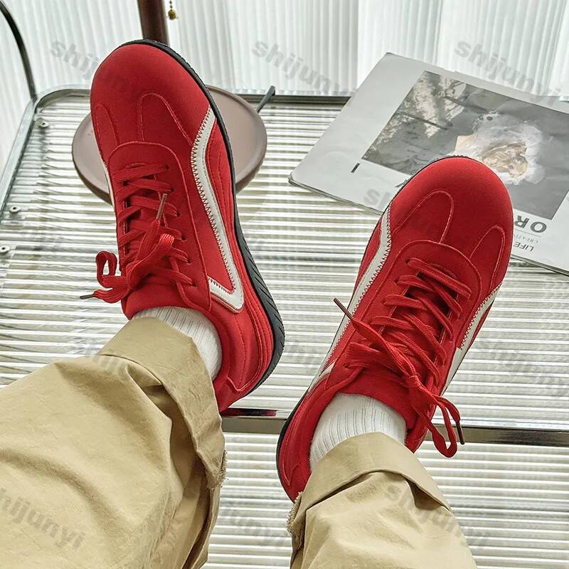 Men's Sneakers Spring Autumn 2025 New Lightweight Comfortable Outdoor Non Slip Casual Shoes Fashion Cross Tied Soft Sole Flats ddmysaturn