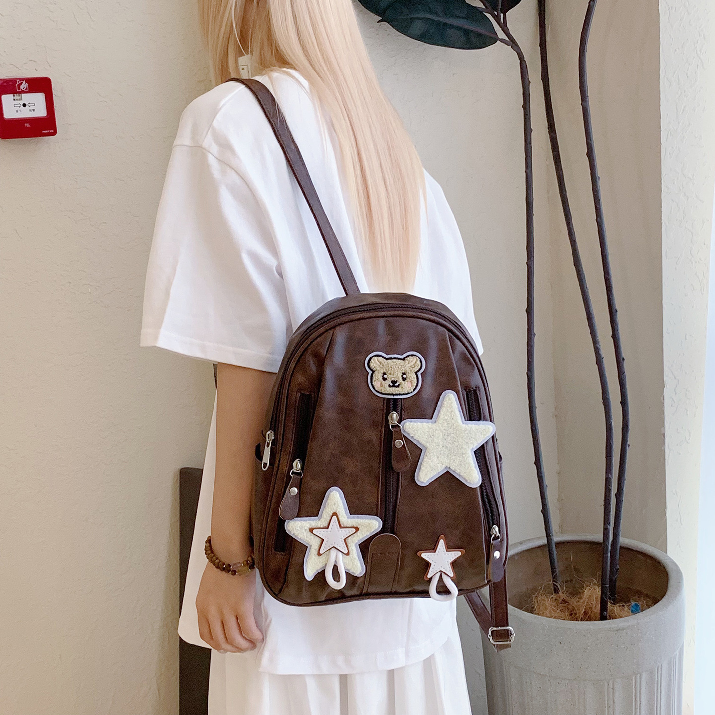 fashion 2025 Autumn New Women s Backpack Retro Vintage College Style Women s Backpack Niche Design Travel Backpack Commuting Backpack Autumn New Desig