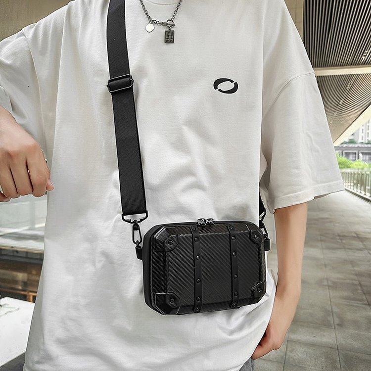 Luxury Brand Designer Bag Carbon Fiber Small Square Bag With Rivets, Box Bag, 2025 New Model, Wide Shoulder Strap, Crossbody, Hard Shell, Structured B