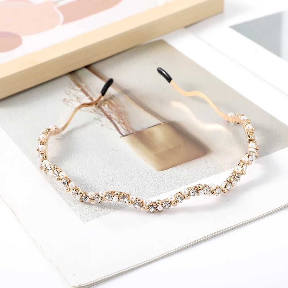 Pearl Rhinestone Wavy Hoop Band Wen Shiny Crystal Bands Girls Photo Travel Styling Bezel Hair Hoops Y250808