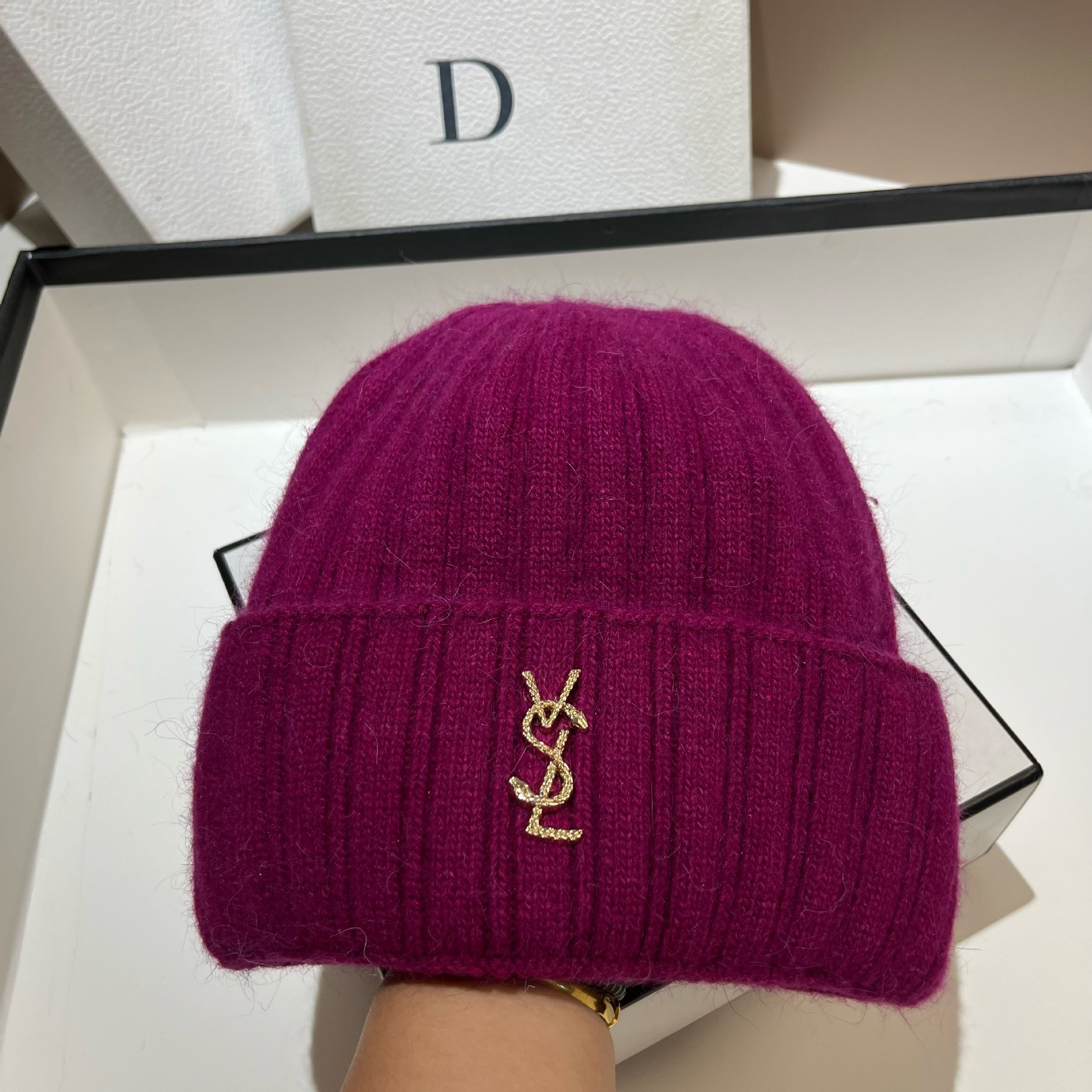 Rabbit hair knitted hat winter French simple plush ear-protector hat Nordic new soft waxy wool hat female 2025s hot