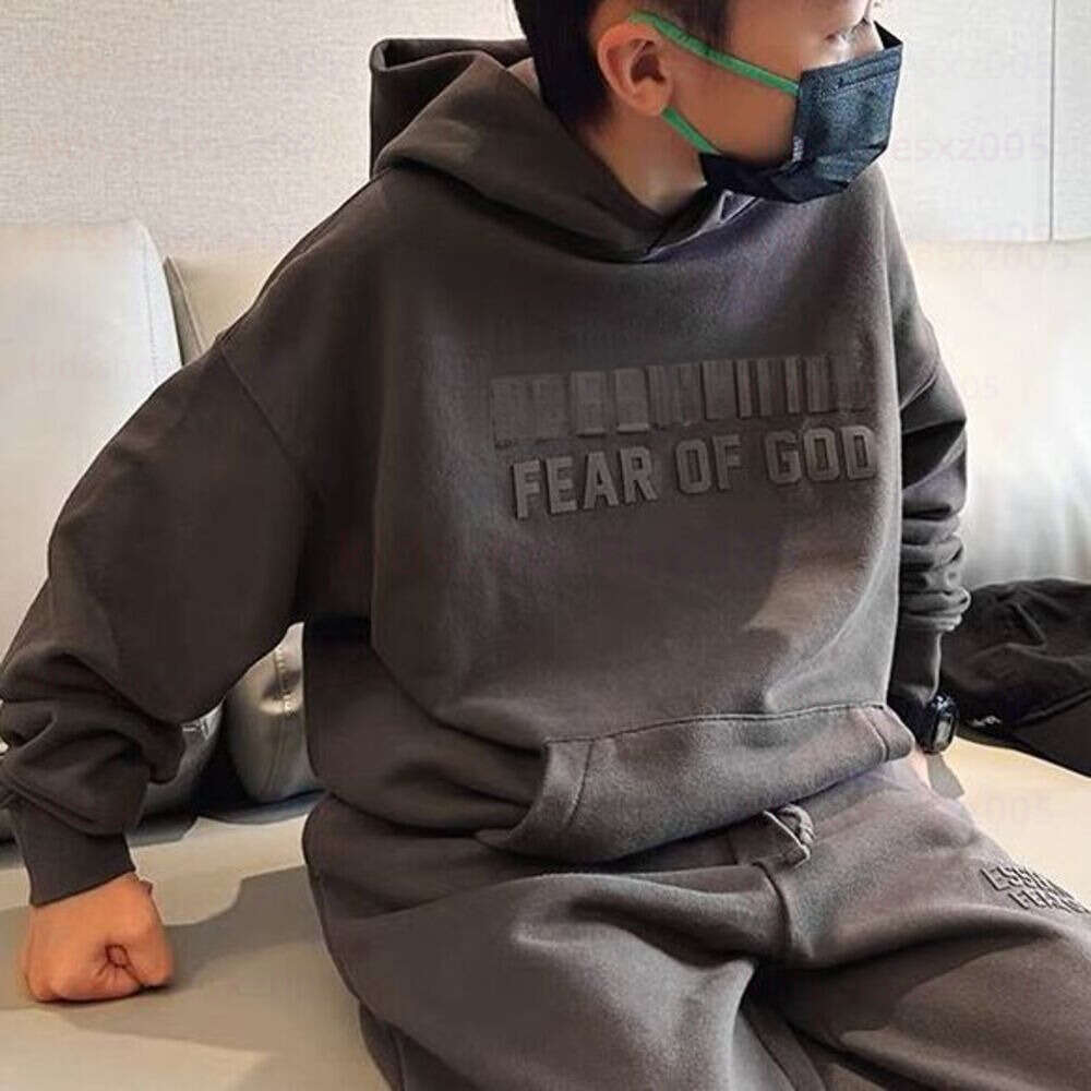 Kid Essential Essentialsas Hoodie Baby Designer Clothes Essencial Polo Shirt Under Amour True Relgion Jeans Niki Tech Childrens Sweatshirt Boys Pullover Kids