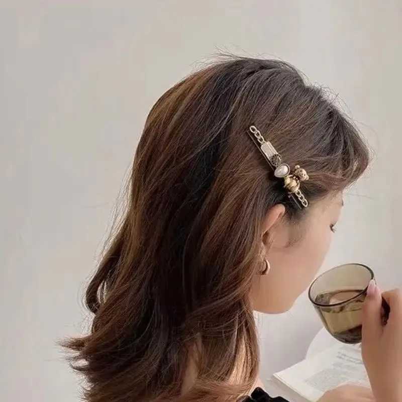 5-Piece Retro Hair Clips Simple Pearl Side Clips for Women Girls Headband Hairpins Barrettes Ins Black Floral Hair Accessories Y250808