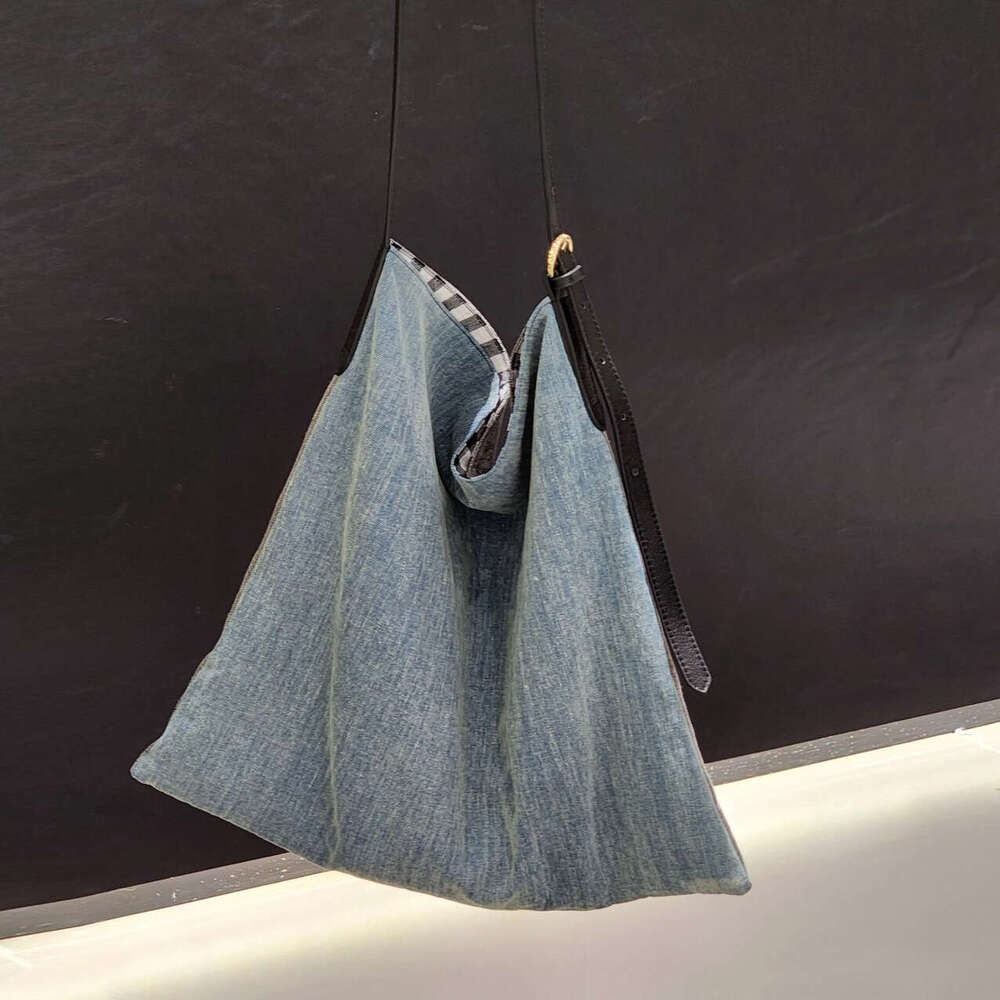 New Denim with Top Layer Cowhide Underarm Large Capacity Printed Fabric National Style Tote Single Shoulder Genuine Leather Bag for Women