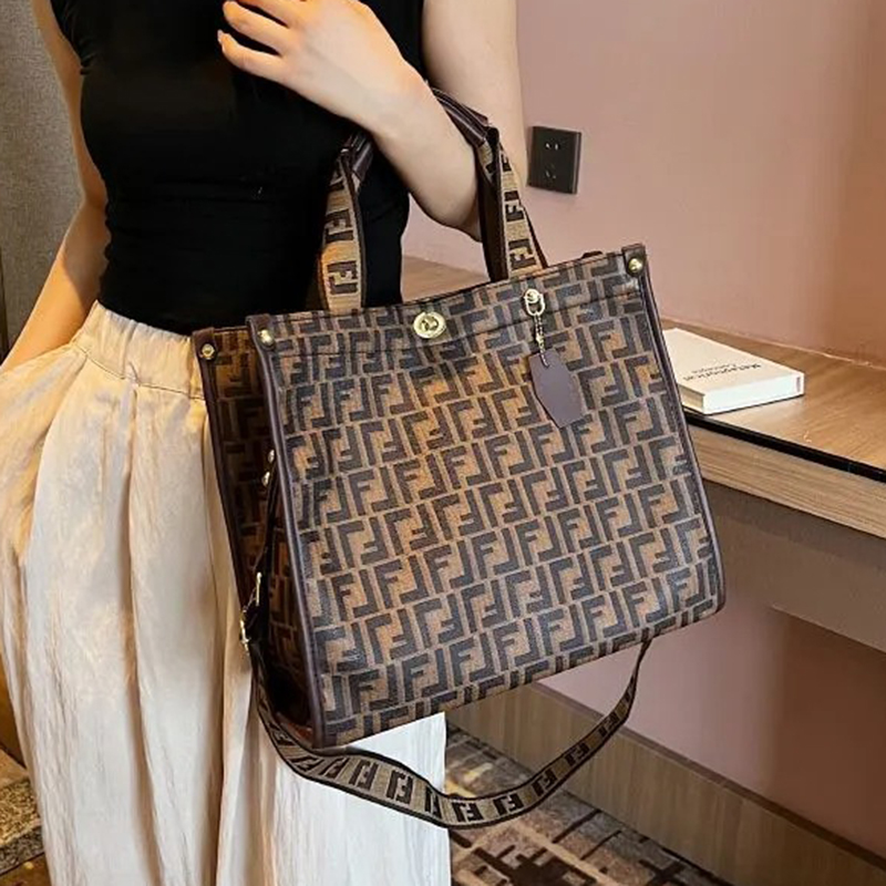 Designer Bag Luxury Shoulder Bag Bag Hot New Designer For Womens Bags Black Brown Large Capacity One Shoulder Crossbody Versatile Tote Fashion Bags