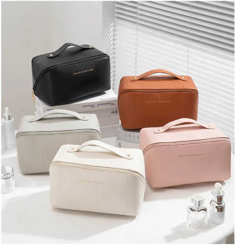 Large Travel Cosmetic Bag for Women PU Leather Makeup Organizer Fem Toiletry Bags Tote Luxury Lady Make Up Case Storage Pouch Y250808