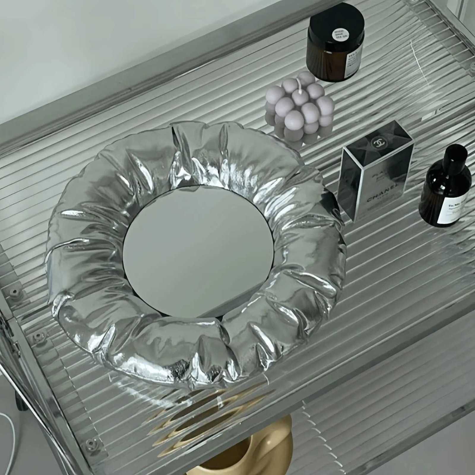 Metal Wind Round Silver White Decorative Mirror Homestay Wall Decoration Pendulum Mirror Wall Hanger Makeup Mirror Photo Props Z250807