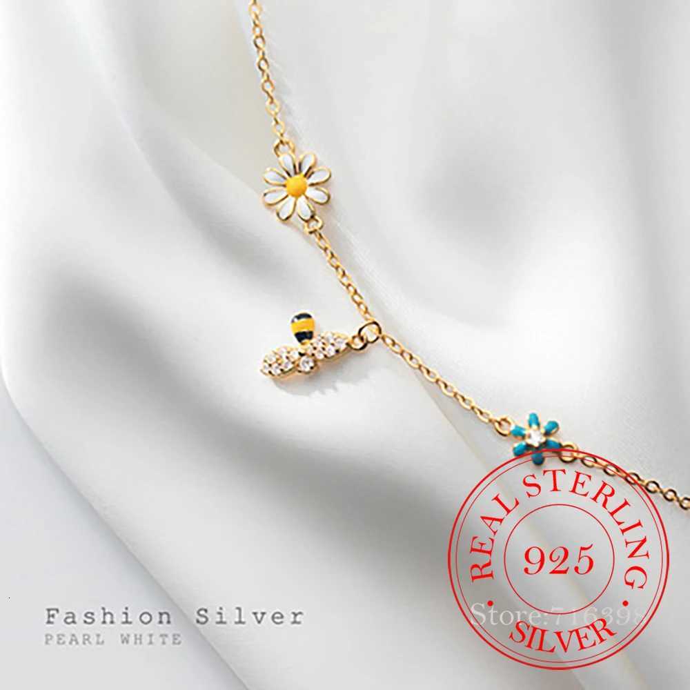 925 Sterling Silver Daisy Bee Charm Bracelet For Women Girls Party Wedding Trendy Bangle Jewelry Accessories Z250807