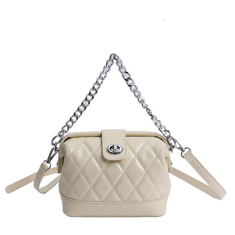Chain Niche bags Embroidery Shell for Women 2025 New Designer Summer Fashion purse Luxury and wallet Commuter Shoulder Crossbody Bag
