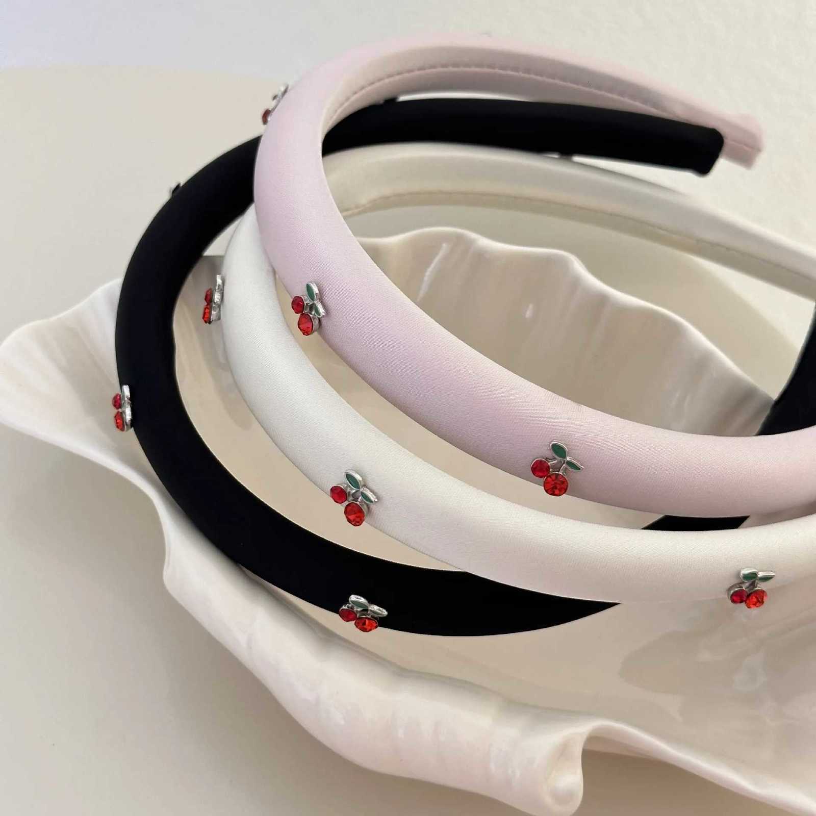 Korean Hair Accessories Band for Girls Wen Rhinestone Vers Fascinator Hoop Leading Fashion Kaii Sweets Cute Popar Y250808