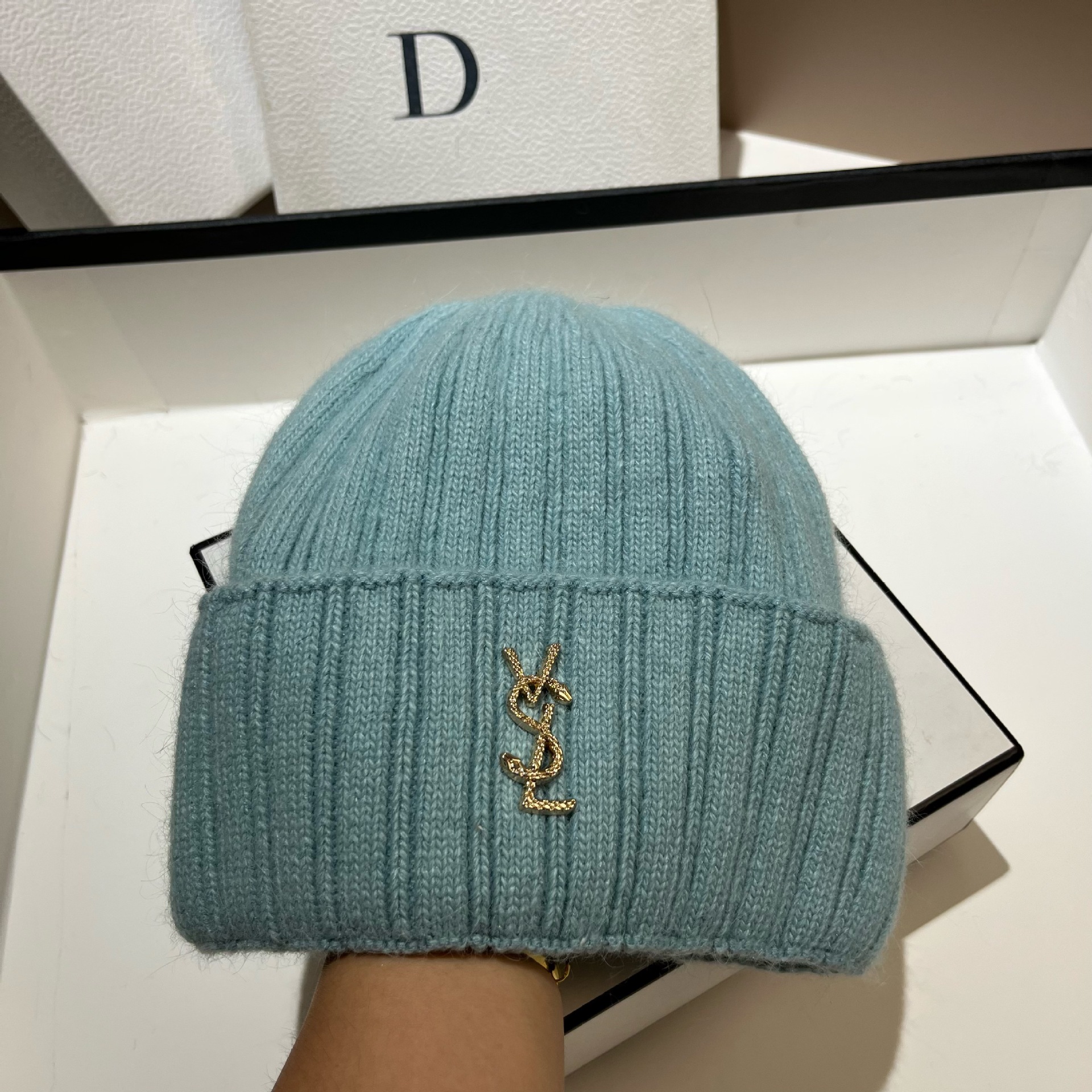 Rabbit hair knitted hat winter French simple plush ear-protector hat Nordic new soft waxy wool hat female 2025s hot