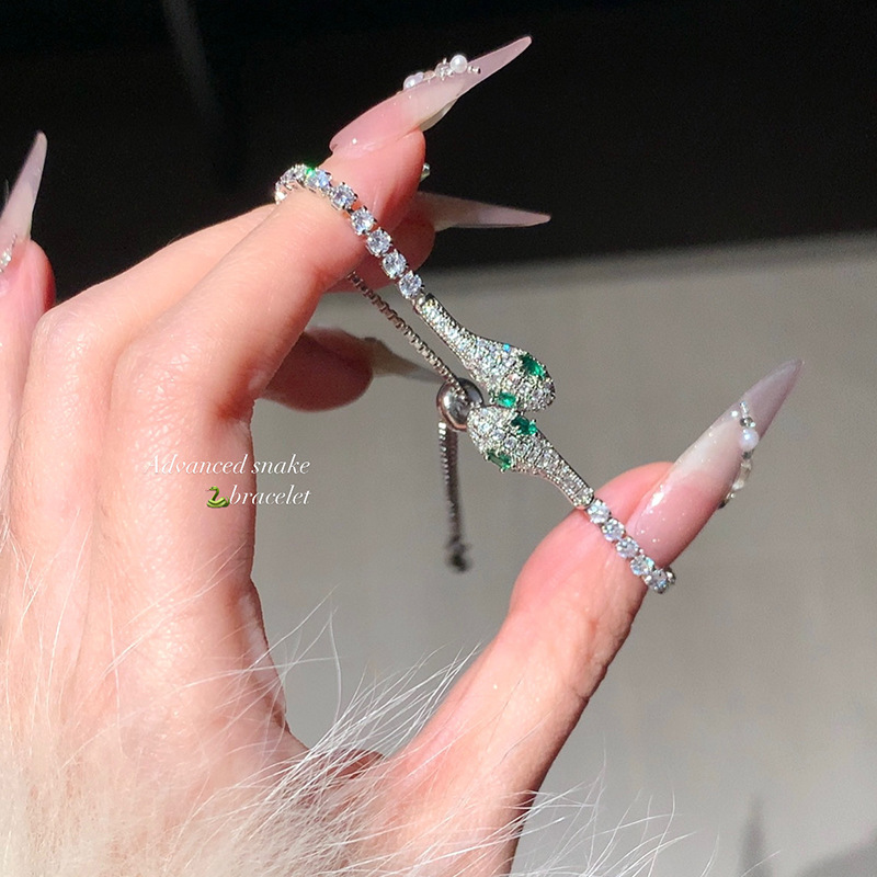 Plated Zircon Bracelet for Women, Internet Celebrity Style, Niche Hand Ring, Light , High-end Feel, Elegant Jewelry - view 4
