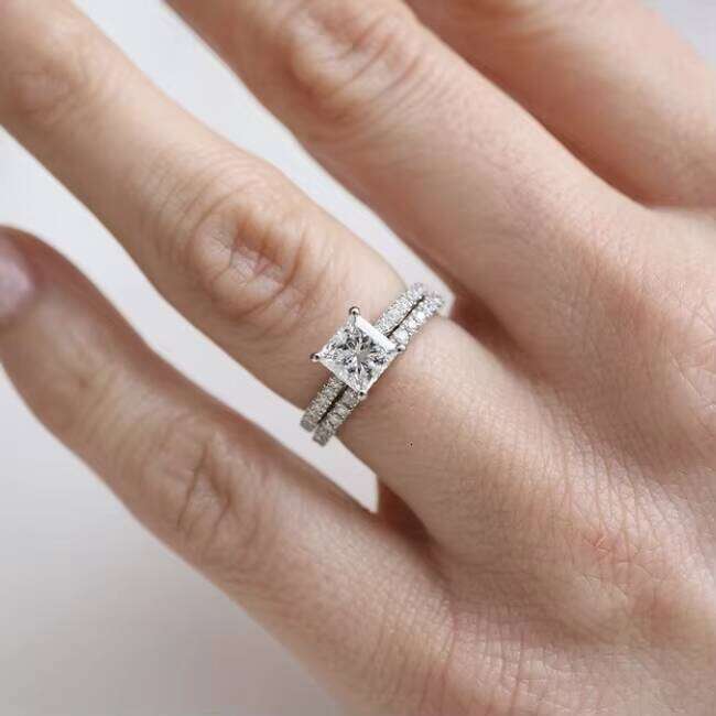 Distinctive Princess Cut Dia Ring 14K Real Gold 1ct D/VVS Clarity Moissanite Fine Jewelry Rings Women for Gift Engagement