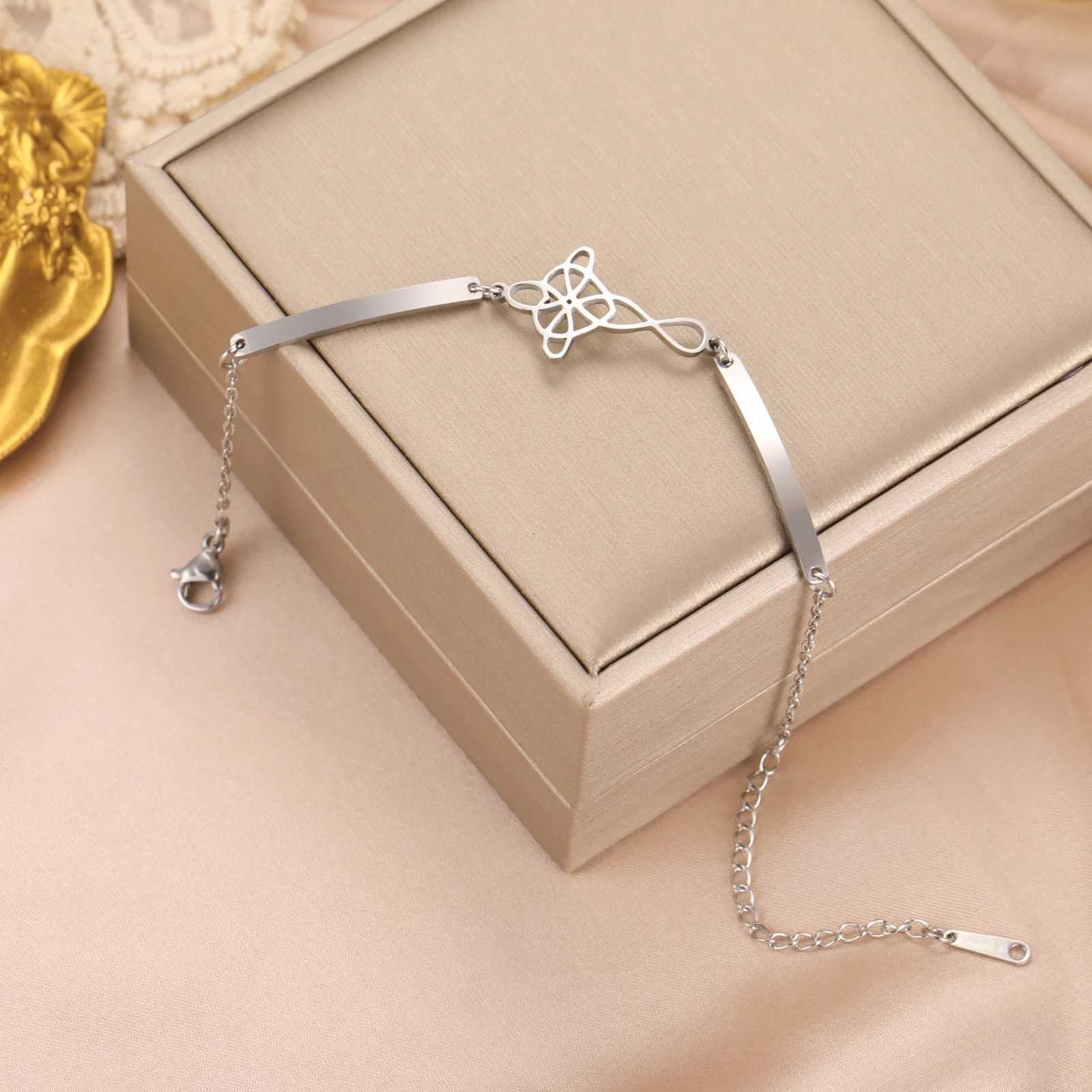 Love Witch Knot Pendant Bracelet Stainless Steel Womens Creative Fashion Jewelry Celtic Knot Talisman Christmas Jewelry Gift Z250807