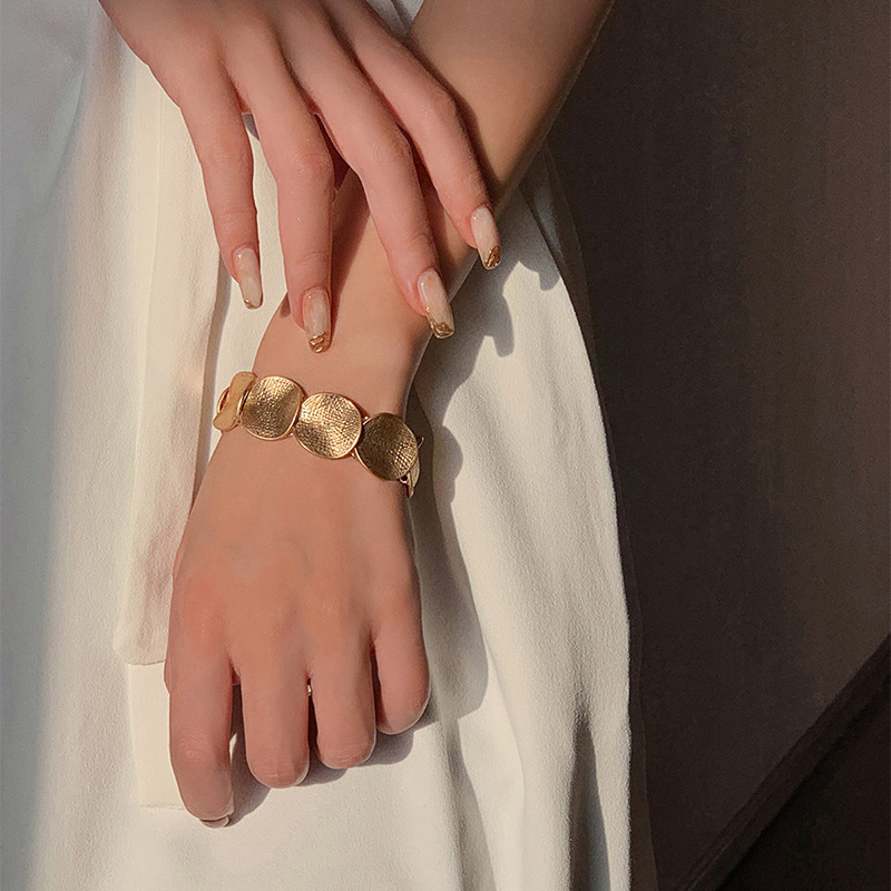 Minimalist Round Patchwork Metal Bracelet Niche Cold Style Geometric Wristband Unique Design New Fashion Jewelry