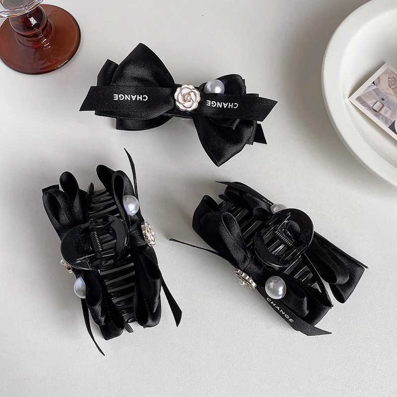 Korean Camellia Flower Hair Claw Pearl Fabric Bow Hair Clips Claw Clamp Elegant Headwear Barrettes Hairpins Hair Accessories Y250808