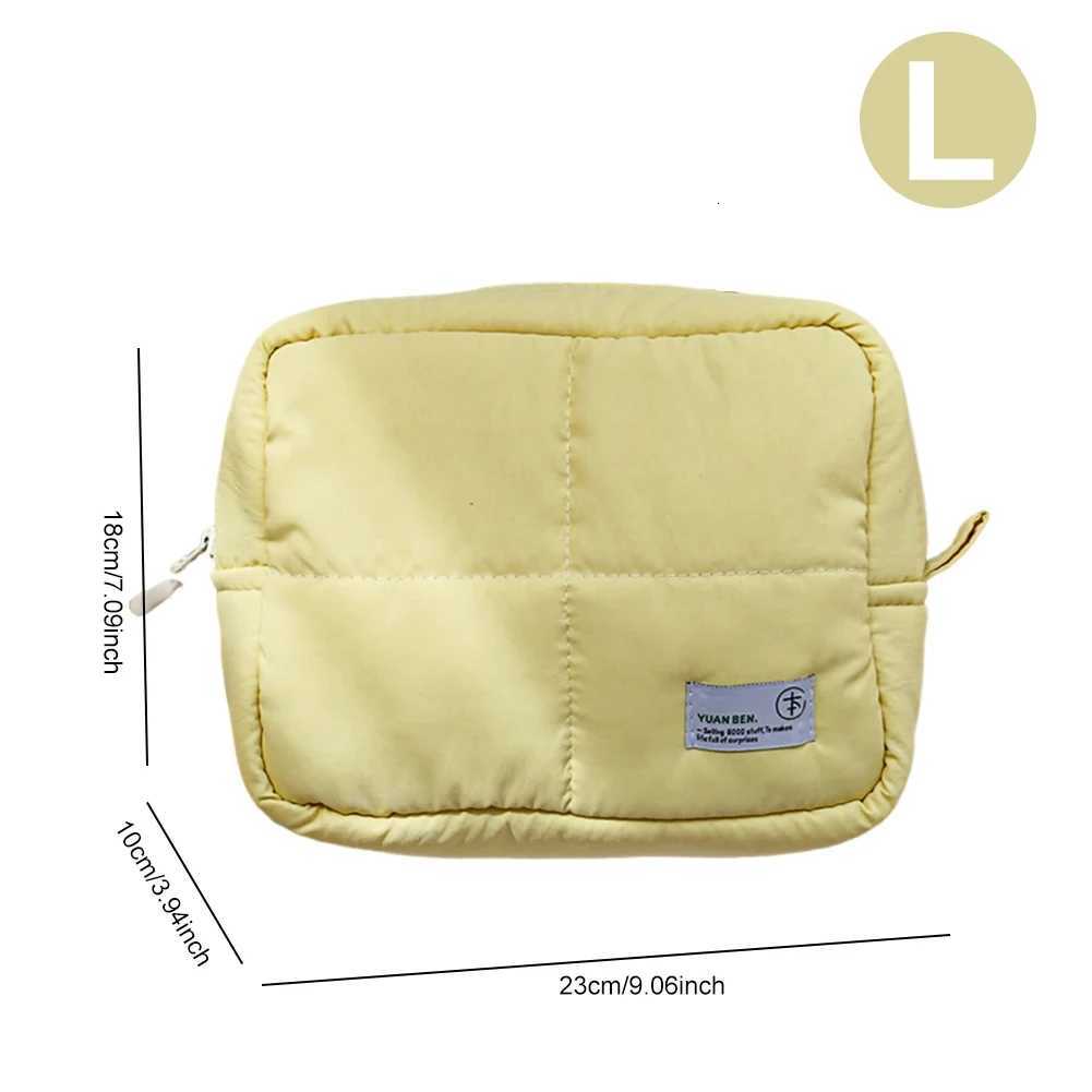 100% Quilted Makeup Bag Makeup Storage Bag Aesthetic Cosmetic Holder Bag Waterproof Puffer Cosmetic Pouch Outdoor Travel Bag Y250808