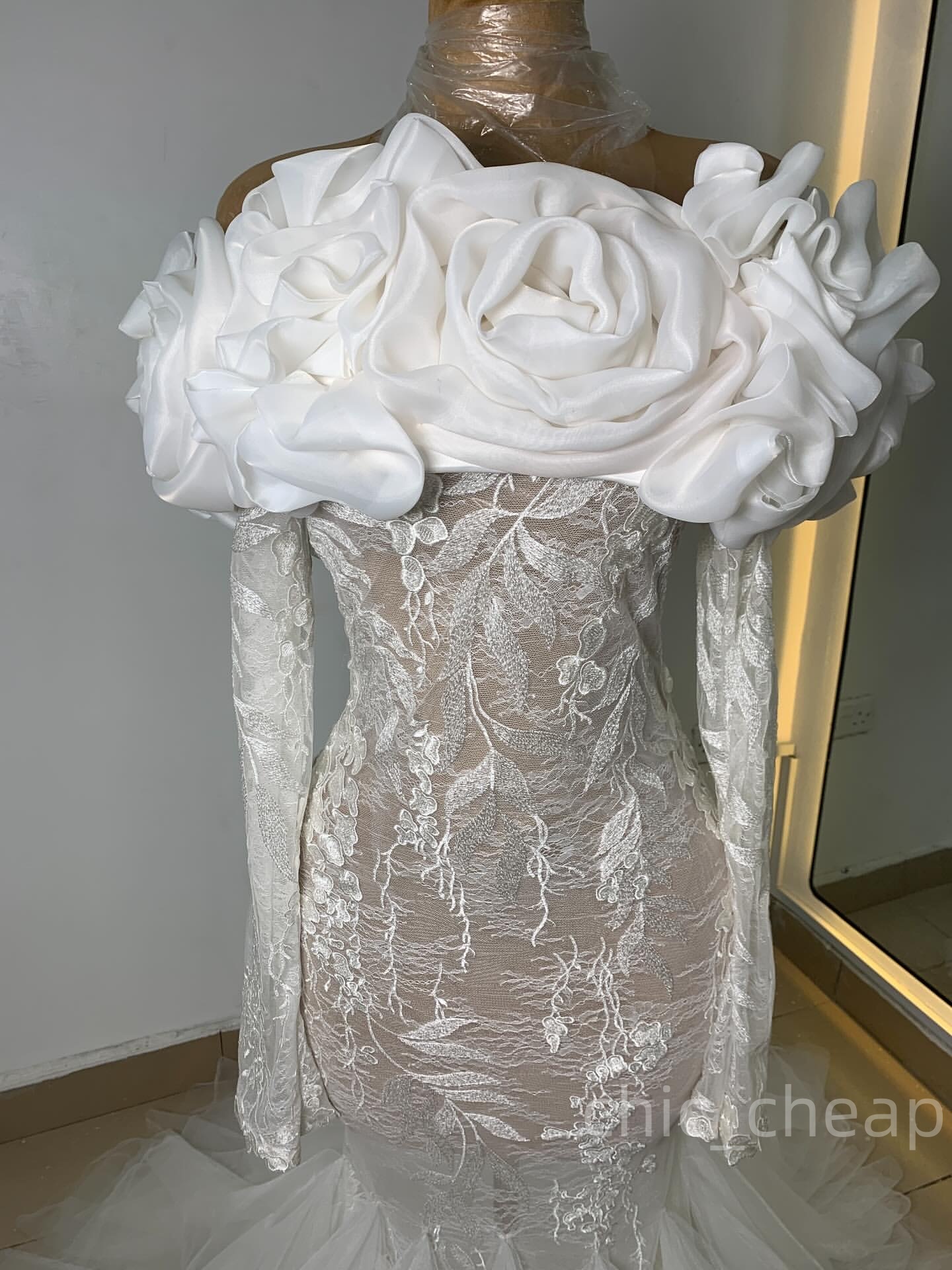 2025 Aso Ebi Plus Size Ivory Mermaid Wedding Dress Illusion Lace Full Sleeves Flowers Vintage Bridal Gowns Dresses ZJ0686