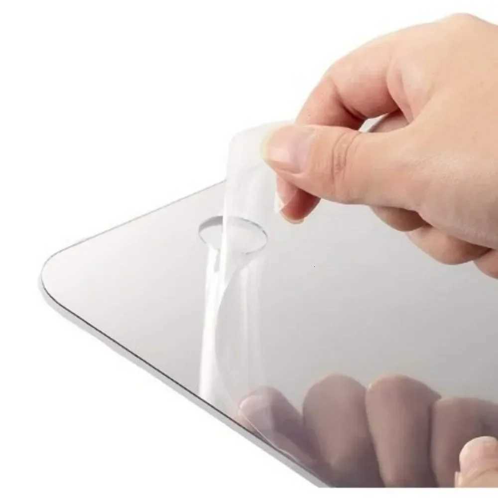 2025 New 1pcs Acrylic Mirror With Wall Suction Shower Mirror For Men Shaving Women Makeup Portable Travel Bathroom Accessories Z250807