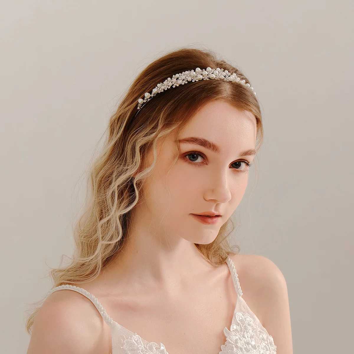 Sier Pearl Rhinestone Crown Fashionable Daily Hair Bands Party Birthday Classic from Accessories Bridesmaid Gifts Y250808