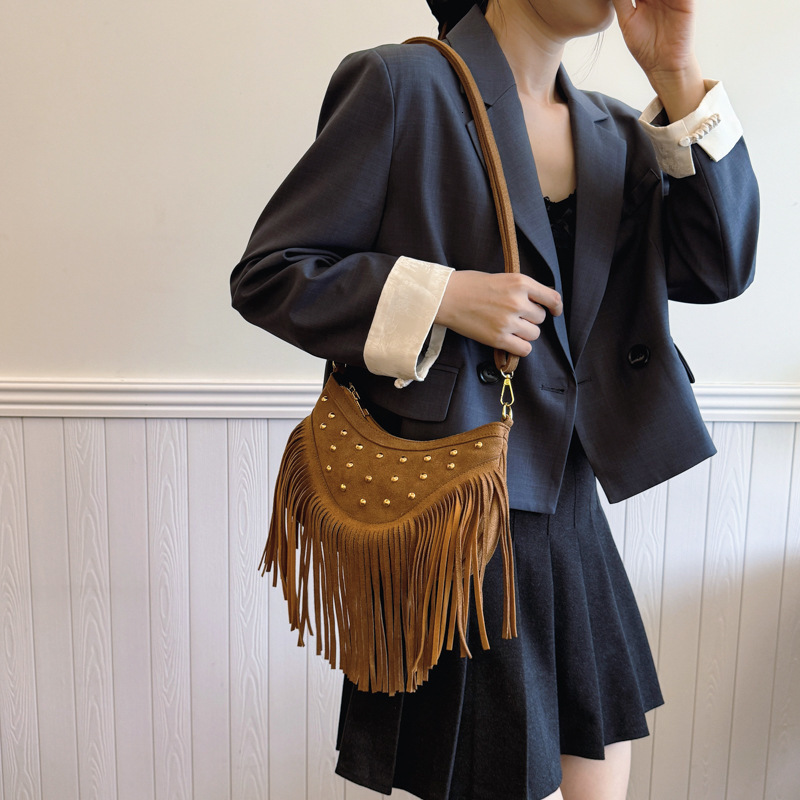 Casual Versatile Tassel Large Capacity Rivet Trendy Grassland Mongolian Denim Single Shoulder Crossbody Womens Bag240820