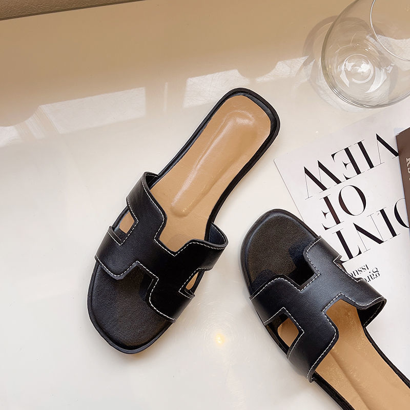 Designer slippers classic slippers women's summer flat bottom fashion new style of sandals for outdoor wear beach travel shoes one-piece slippers