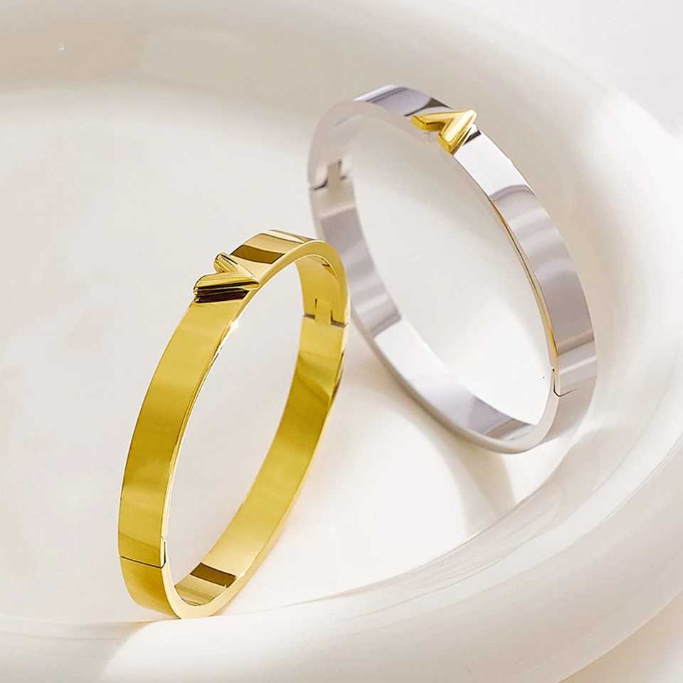 Yupsk Classic Smooth Stainless Steel Letter V Bangles for Women Men Fashion Wide Bracelet Couple Waterproof Jewelry Gift Z250807