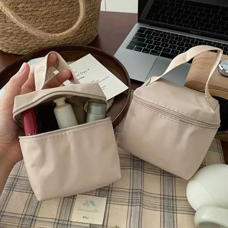 Travel Cosmetic Bag For Wen Cute Mini Handbag Organizer Makeup Bags Storage Pouch For Sanitary Napkins and Small Items Y250808