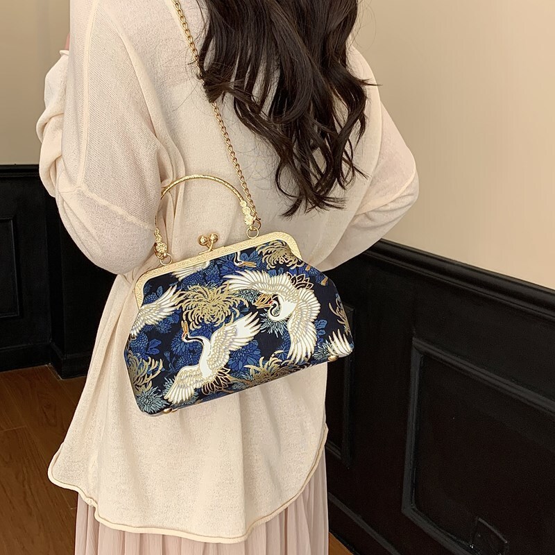 Luxury Brand Designer Bag Finished Clip Bag New 2025 Ethnic Style Fashion Cheongsam Bag Beautiful Handheld Elegant Single Shoulder Crossbody Bag