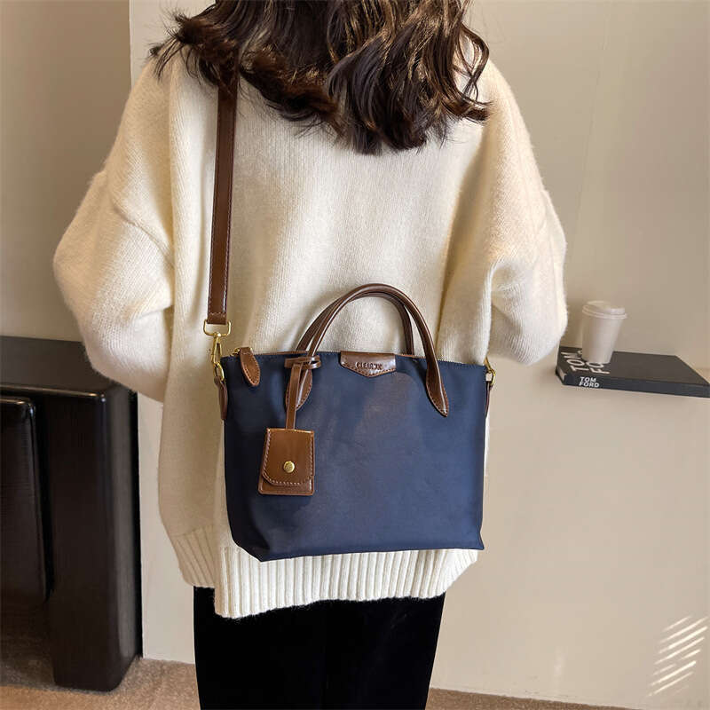 bags Tote Lightweight Oxford Cloth Handheld Tote for Women 2025 New High-end Trendy Large Capacity Luxury Designer Shoulder Crossbody Bag