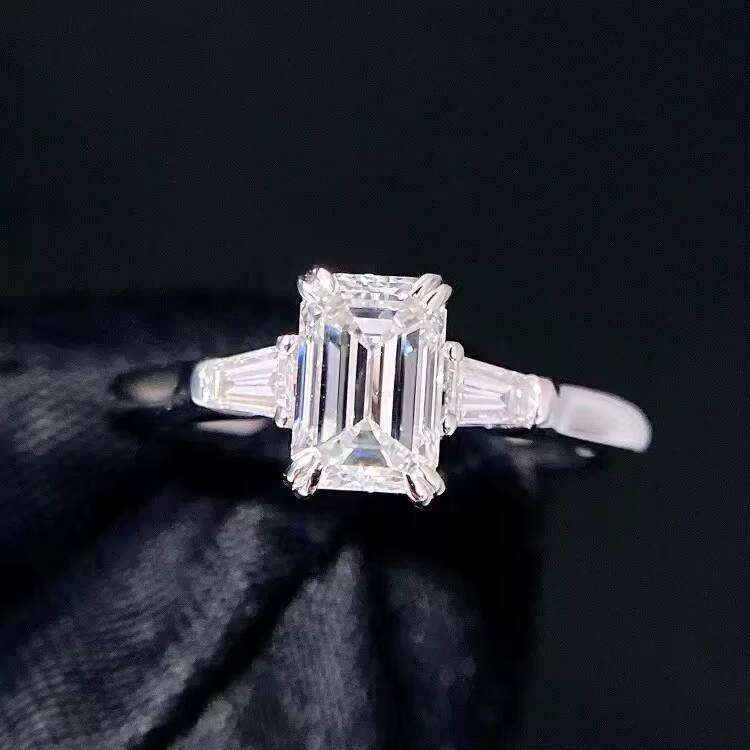1ct D/VVS Clarity Emerald Cut Halo Solitaire Real Gold Moissanite Jewelry Wedding Engagement Ring for Women