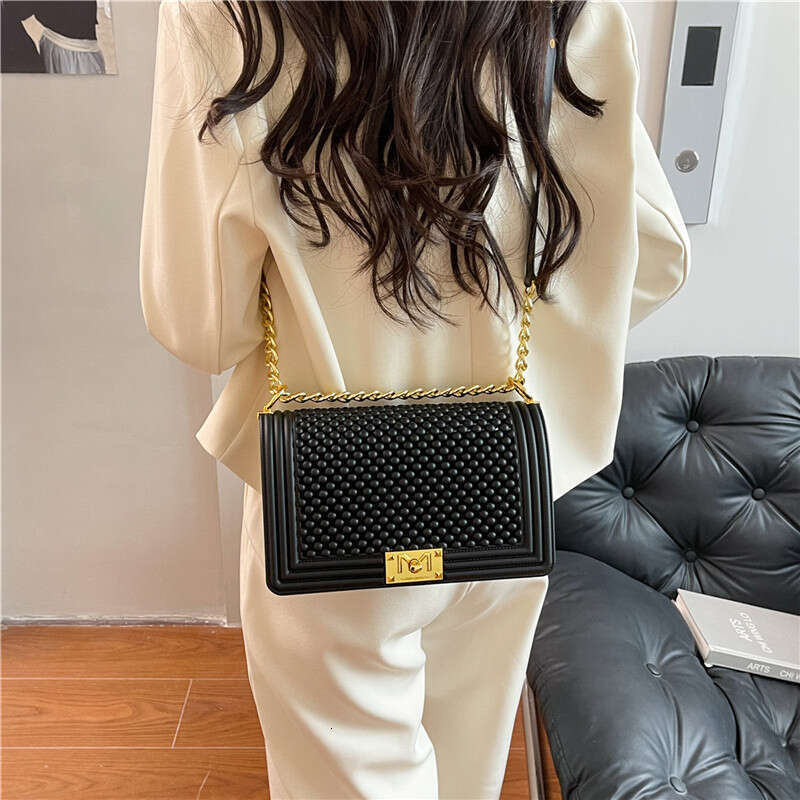 Designer 2025 New Trendy Fashion bags Chic purse and wallet Mom Chain Small Luxury Square High-End Crossbody Bag