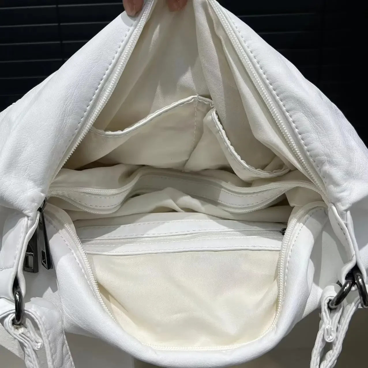 Womens Fashion Multi-Pocket Motorcycle Shoulder Bag Large Capacity Retro Washed Crossbody Backpack 250807