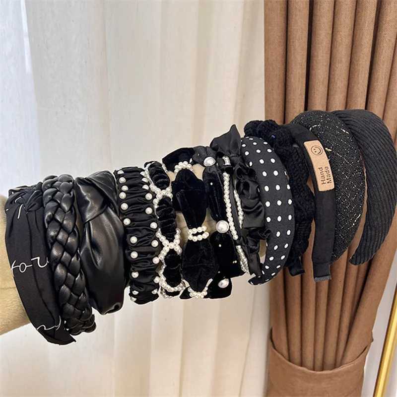 Winter Solid Veet Bezel Wen Girl Broadside Hair Bands Pearl Cross Band Hair Hoop Fashion Black Leather Braided Hair Y250808