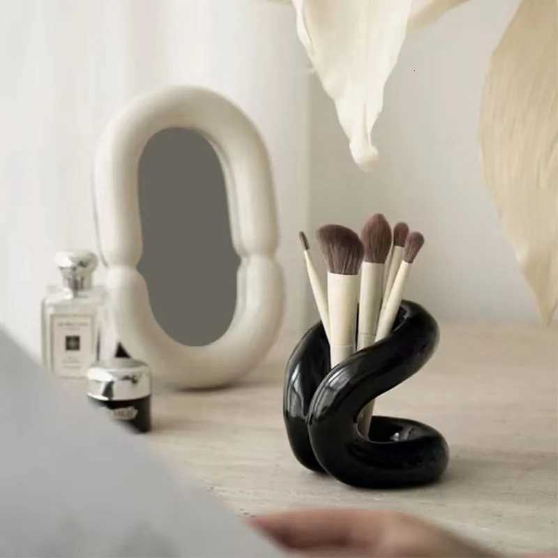 Home Ceramic Mirror Dressing Table Geometric Luxury Bedroom Desktop Makeup Mirror Decorative Mirror Decorative Jewelry Home Decor Z250807