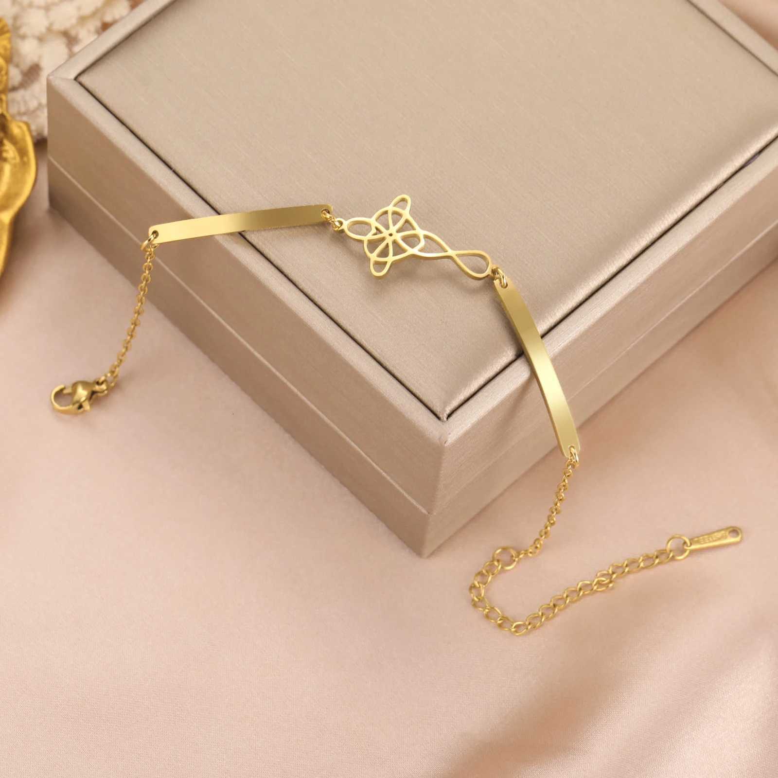 Love Witch Knot Pendant Bracelet Stainless Steel Womens Creative Fashion Jewelry Celtic Knot Talisman Christmas Jewelry Gift Z250807