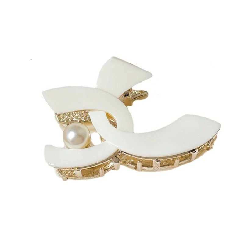1pc Xiaoxiangfeng Pearl Hair Clip Medium-sized Clip Top Clip Hair Clip Exquisite Hair Accessory Temperament Hair Clip Y250808