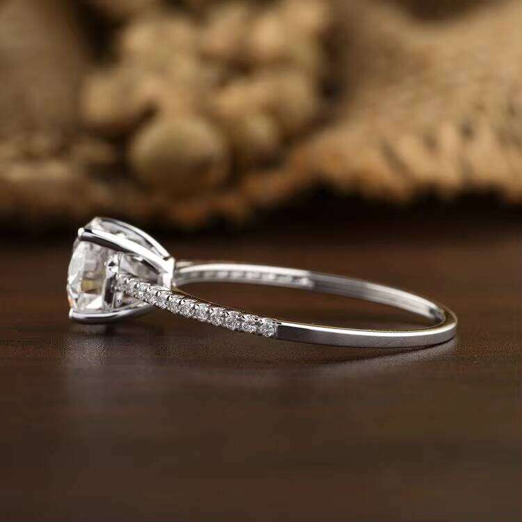 Hot Sale Custom Gold Bling White Round 1.0ct 4 Claw Prongs Moissanite Dia Women Engagement Wedding Ring