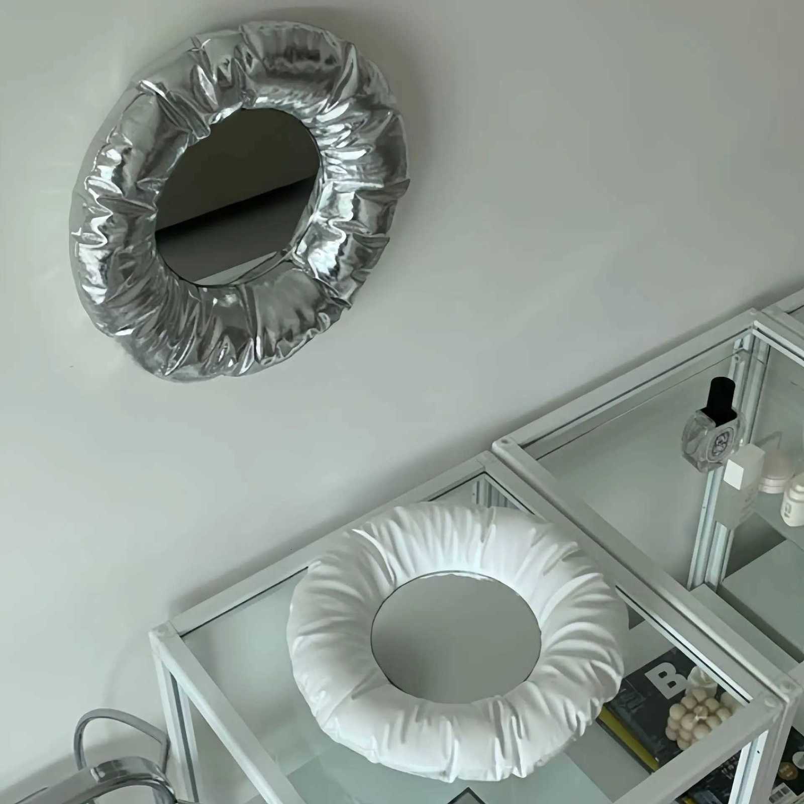 Metal Wind Round Silver White Decorative Mirror Homestay Wall Decoration Pendulum Mirror Wall Hanger Makeup Mirror Photo Props Z250807