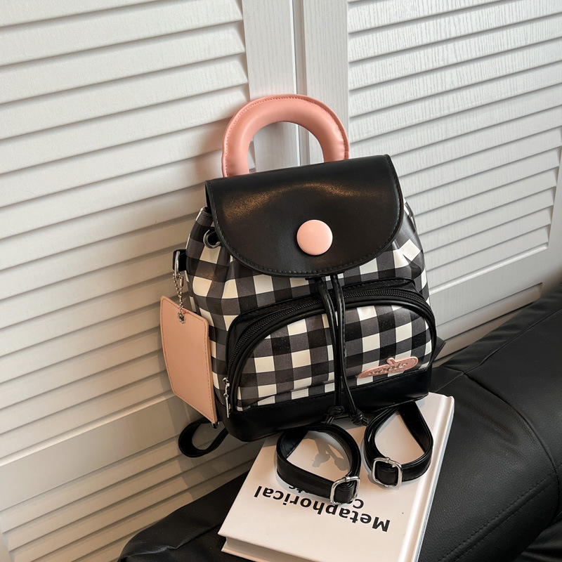 2025 Autumn New Women s Backpack trend Light Luxury Style Women s Backpack New Niche Design Backpack Fashion Leisure Travel Bucket Bag New Designer Ba