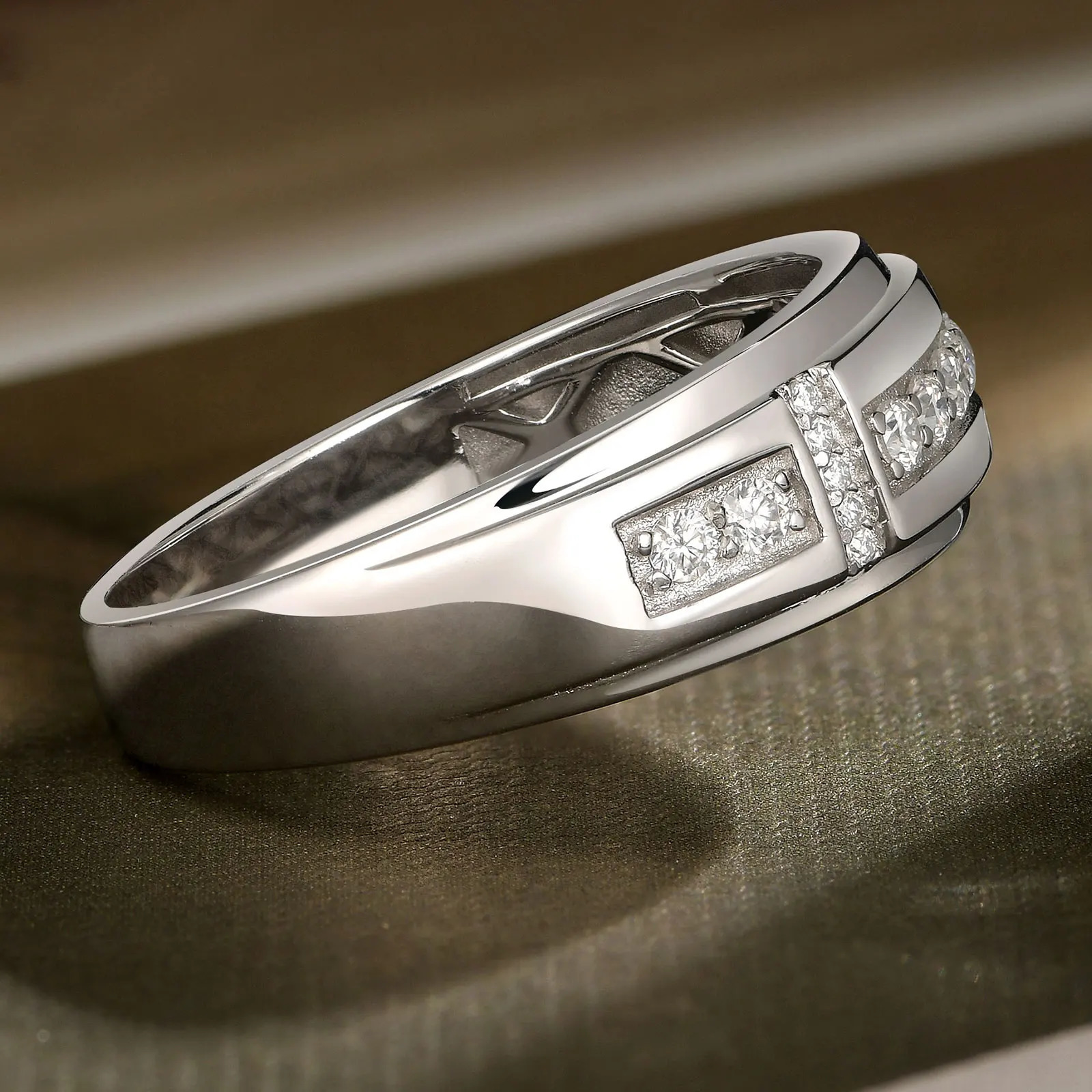 she Elegant Mens Wedding Band 925 Sterling Silver Rings for Him Half Round Engagement Ring 250717