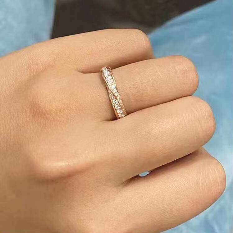 Xingguang 14k Pure Gold Mobius Moissanite Round Brillaiant Cut Vvs Clarity d Color Set Rings for Women Jeweley