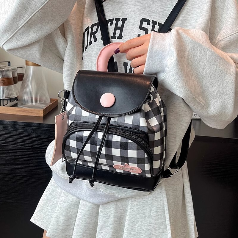 2025 Autumn New Women s Backpack trend Light Luxury Style Women s Backpack New Niche Design Backpack Fashion Leisure Travel Bucket Bag New Designer Ba