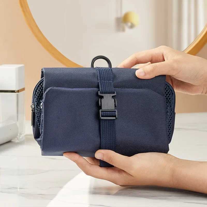 Japanese Style Snap Folding Toiletry Bag Hook Business Trip Toiletries Storage Bag High Quality Cosmetic Bag Y250808