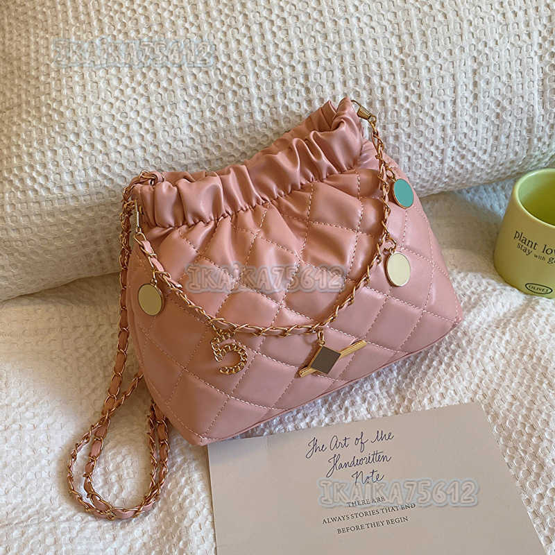 Fashion Trendy Chain Bucket Bag 2023 Autumn Winter New Style Elegant Small Bag Womens Quilted Single Shoulder Crossbody Bag H250808